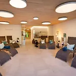 Hotel Aves