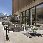 Hotel Aves Savognin