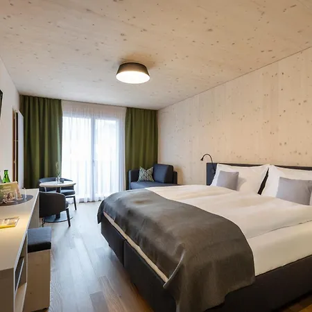Hotel Aves