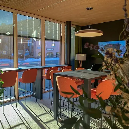 Aves 3*