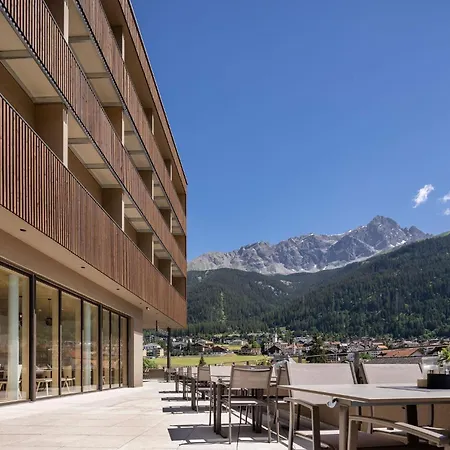 Hotel Aves 3*