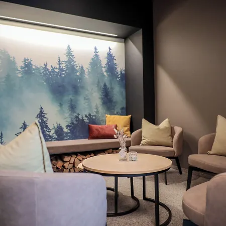 Hotel Aves Savognin